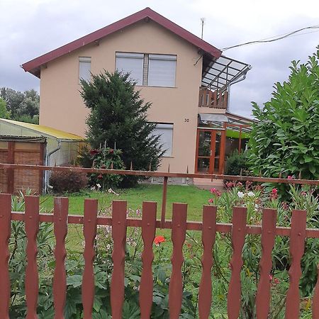 Agancs Vendeghaz Hotel Balatonszárszó Exterior foto